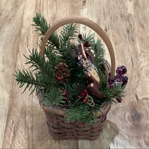 Vintage Look “NOEL” Snowman Basket - Picture 5 of 7